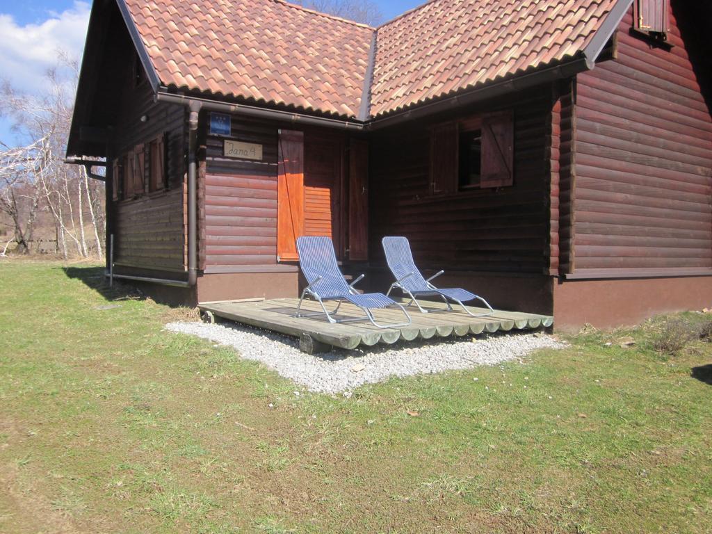 Chalets Zelena Vrata Fuzine Luaran gambar